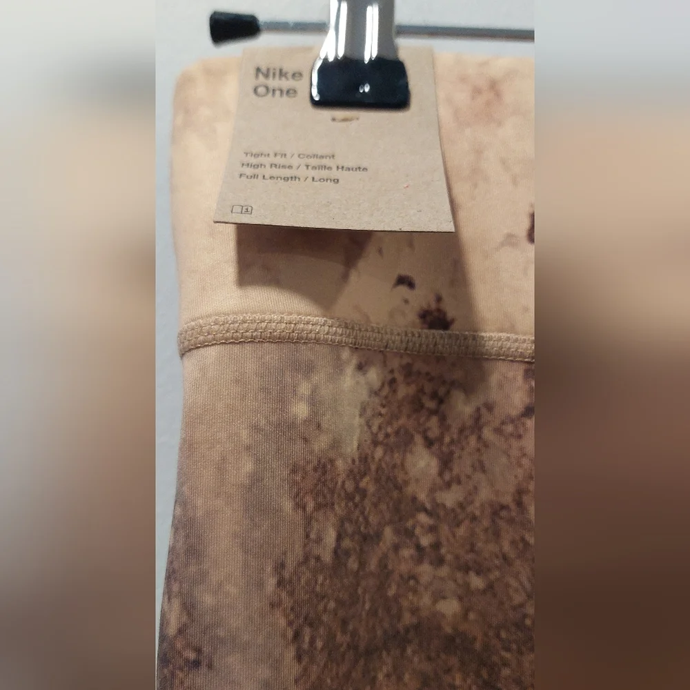 Nike Kids Leggings in Brown and Tan - Picture 4 of 8